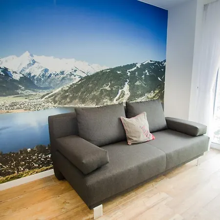 Finest Penthouse Waterside Zell am See