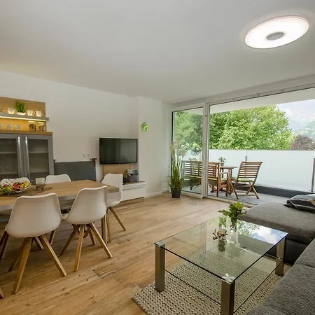 Finest Penthouse Waterside Zell am See